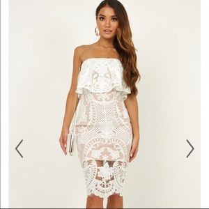 Showpo Seorita Dress. White Lace Midi Dress. Size 6.